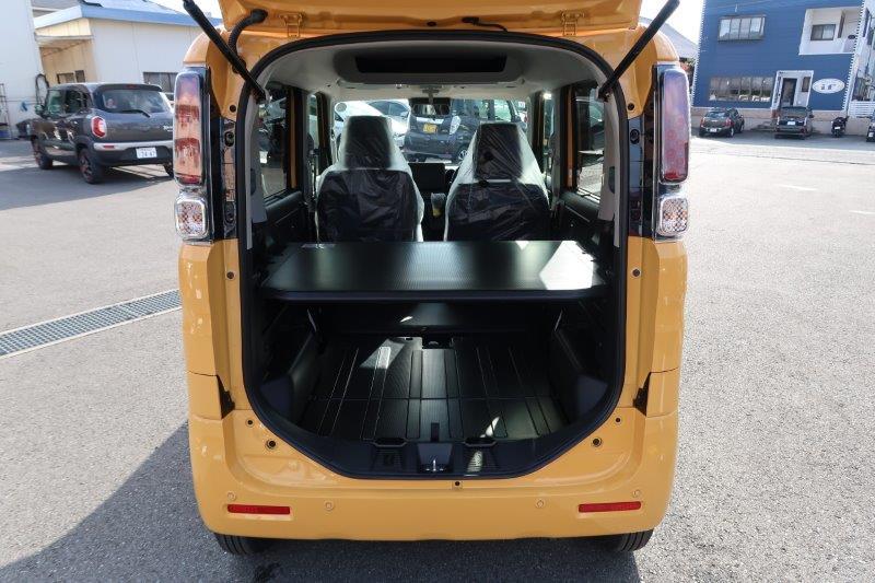 乗せる荷物に合わせてシートアレンジ可能　　　　T.O