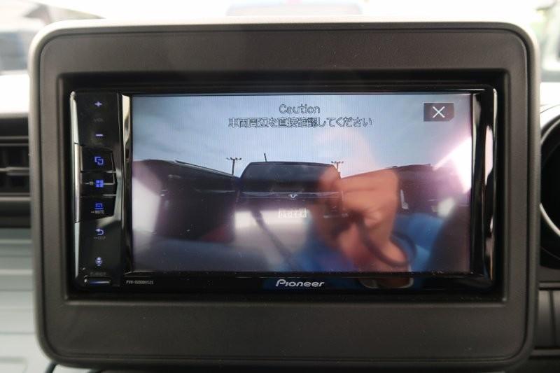 バックモニターで駐車をアシスト