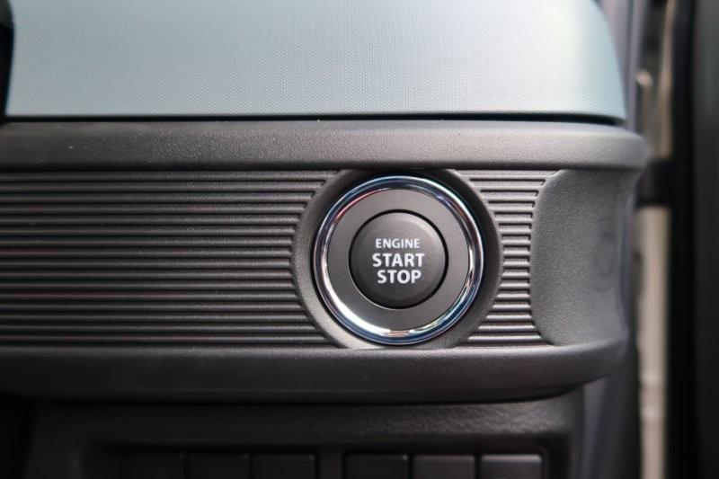 プッシュスタートで鍵の出し入れなし