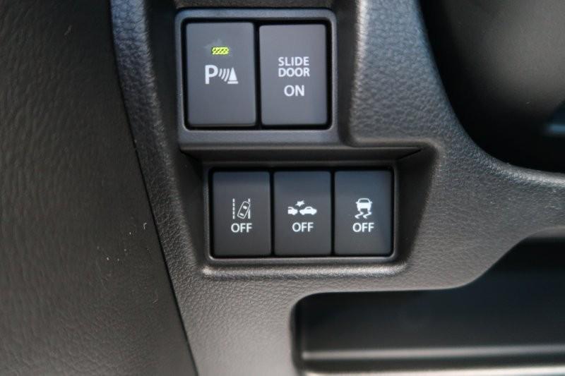 衝突軽減ブレーキ搭載