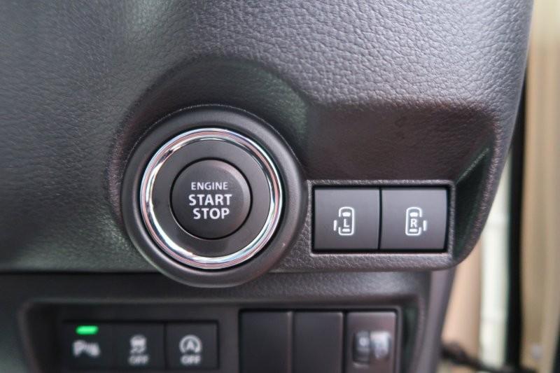 プッシュスタートで鍵の出し入れなし