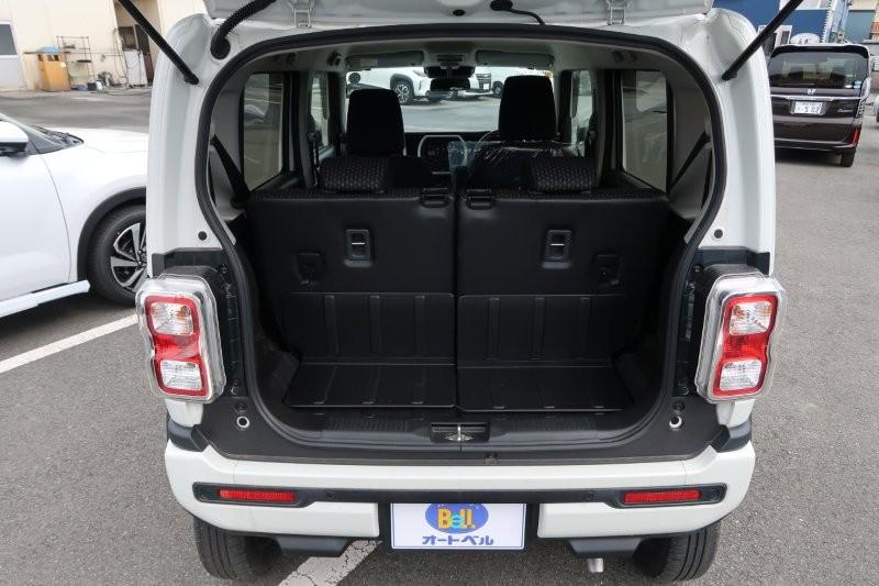 乗せる荷物に合わせてシートアレンジ可能　　　T.O