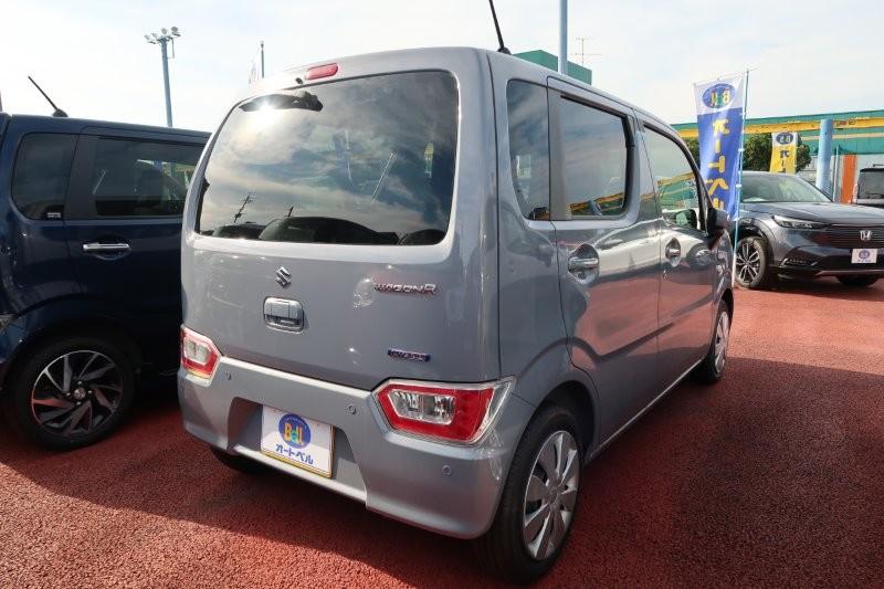 パーキングセンサーで障害物をお知らせ