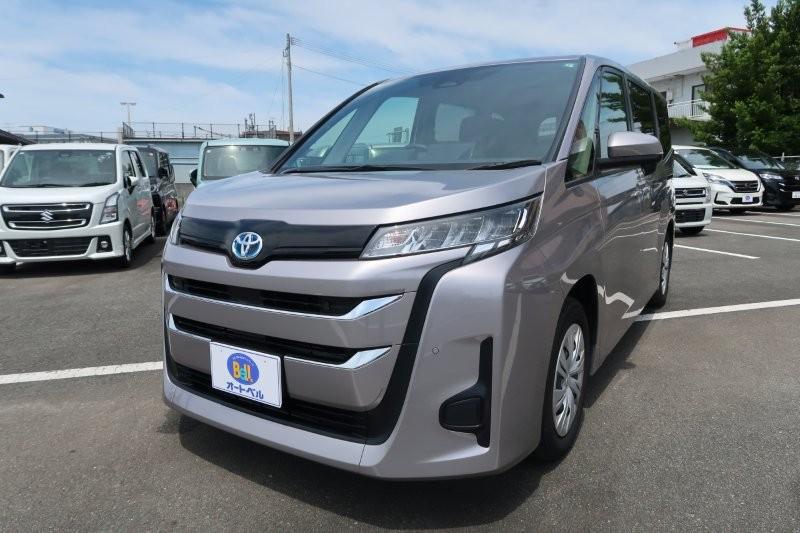 オートベルの中古車トヨタ ノア１８００ HYBRID X(ﾅﾋﾞ･ﾚﾝﾀｱｯﾌﾟ･7人)