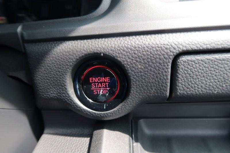 プッシュスタートで鍵の出し入れなし