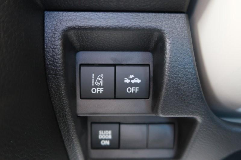 衝突軽減ブレーキ搭載