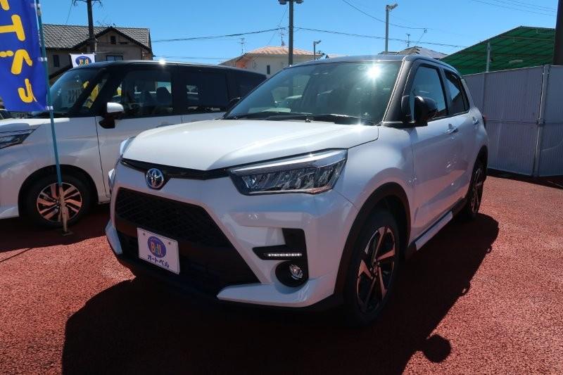 オートベルの中古車トヨタ ライズ１２００ HEV Z(BSM+RCTA･PﾋﾞｭｰPK)2ﾄｰﾝ