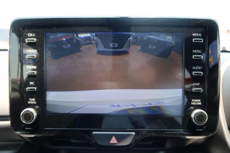 バックモニターで駐車をアシスト