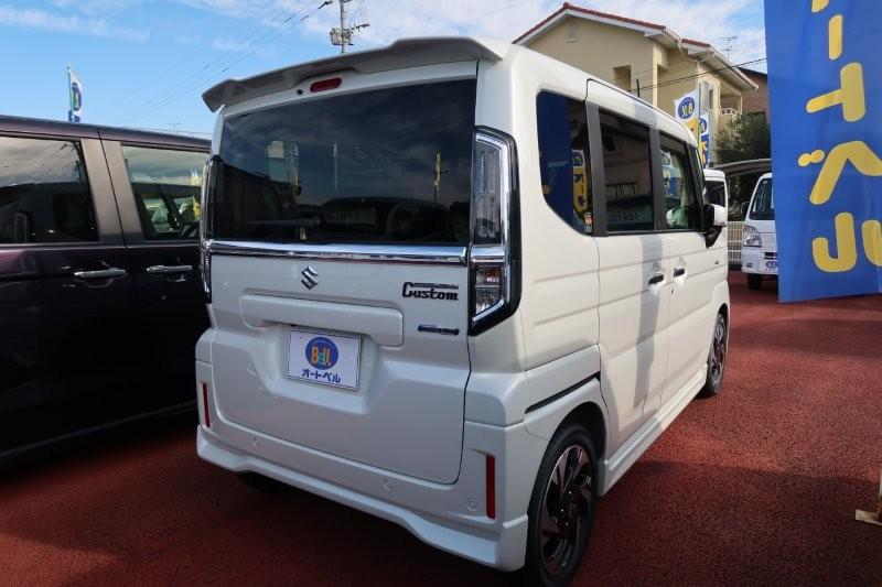 パーキングセンサーで障害物をお知らせ