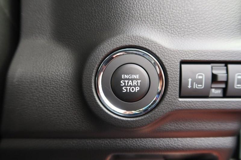 プッシュスタートで鍵の出し入れなし