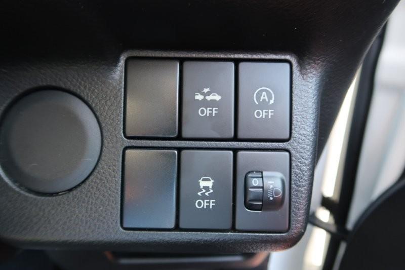 衝突軽減ブレーキ搭載車