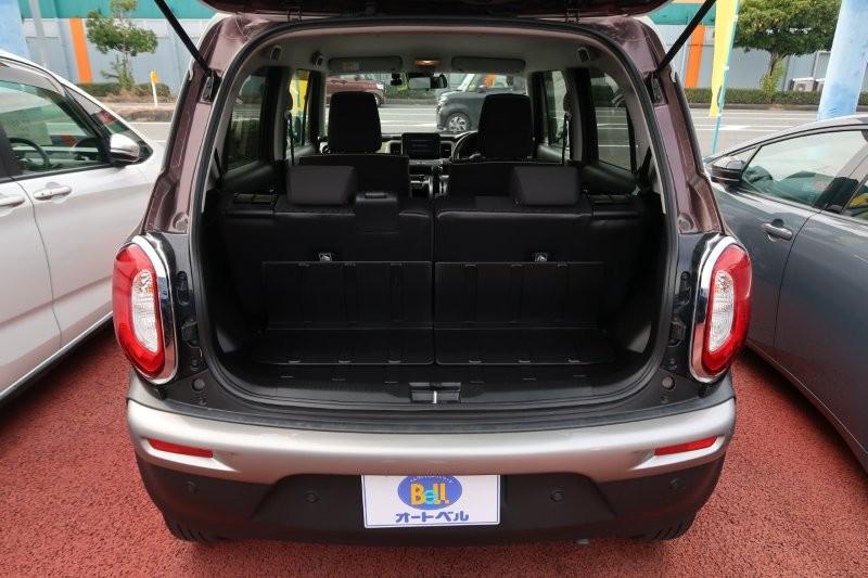 乗せる荷物に合わせてシートアレンジ可能　　　T.O