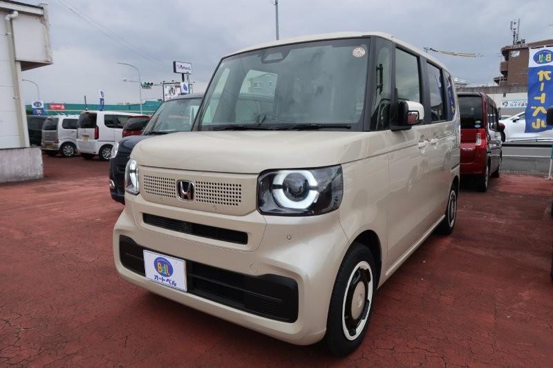 オートベルの中古車ホンダ Ｎ－ＢＯＸ６６０ ﾌｧｯｼｮﾝｽﾀｲﾙ(8ｲﾝﾁDｵｰﾃﾞｨｵ･両電D)