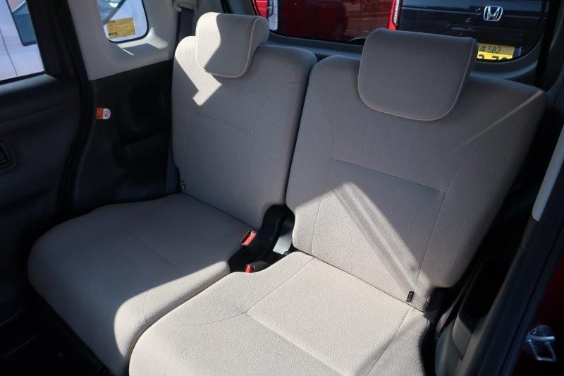 後席もゆったり乗れる室内空間