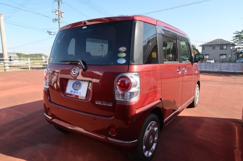 コーナーセンサーで障害物をお知らせ