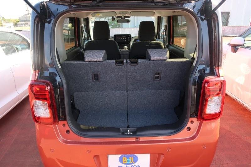 乗せる荷物に合わせてシートアレンジ可能　　　T.O