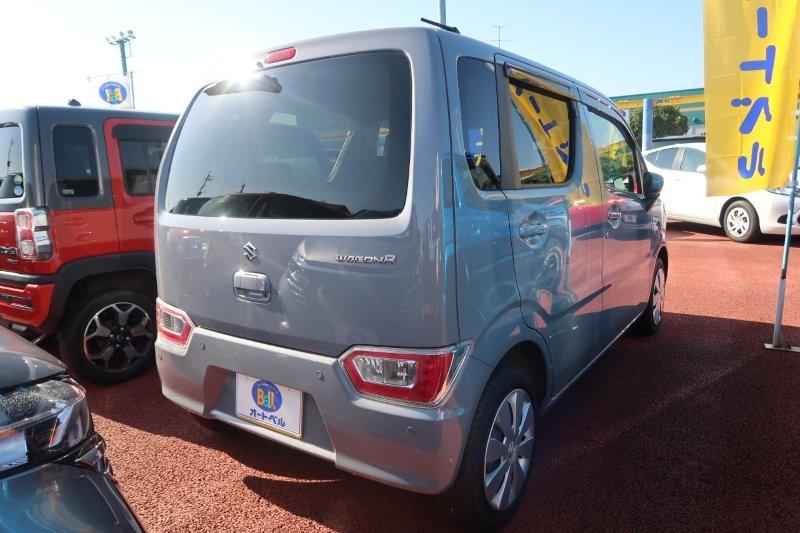 パーキングセンサーで障害物をお知らせ