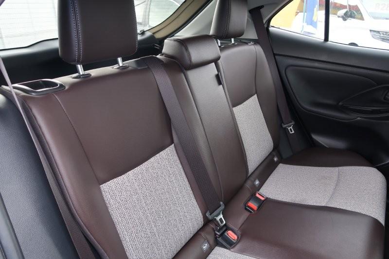 後席もゆったり乗れる室内空間