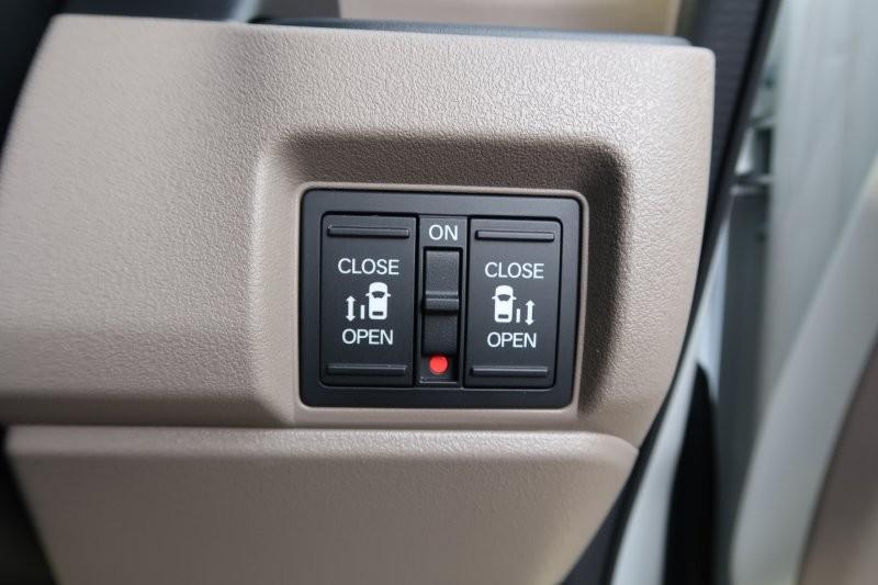 電動スライドドアで半ドアの心配なし