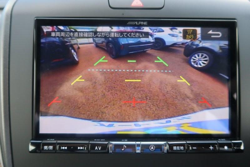 バックモニターで駐車をアシスト