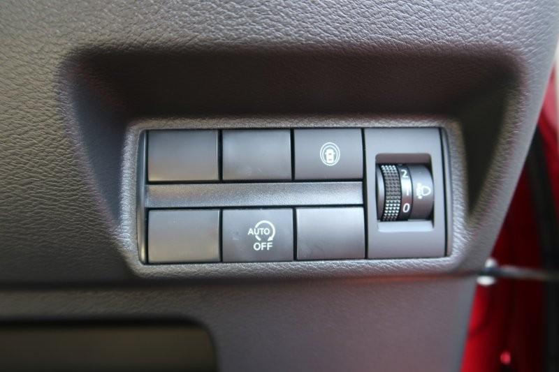 アイドリングストップで余計な燃料消費を抑える