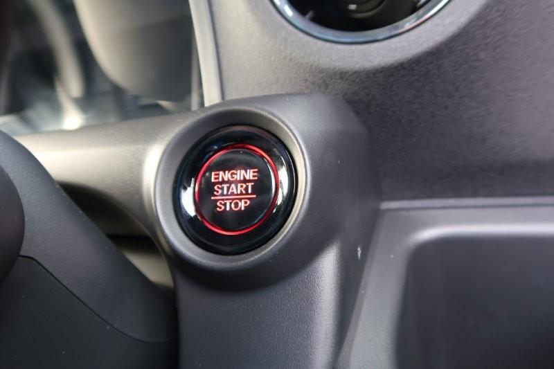 プッシュスタートで鍵の出し入れなし