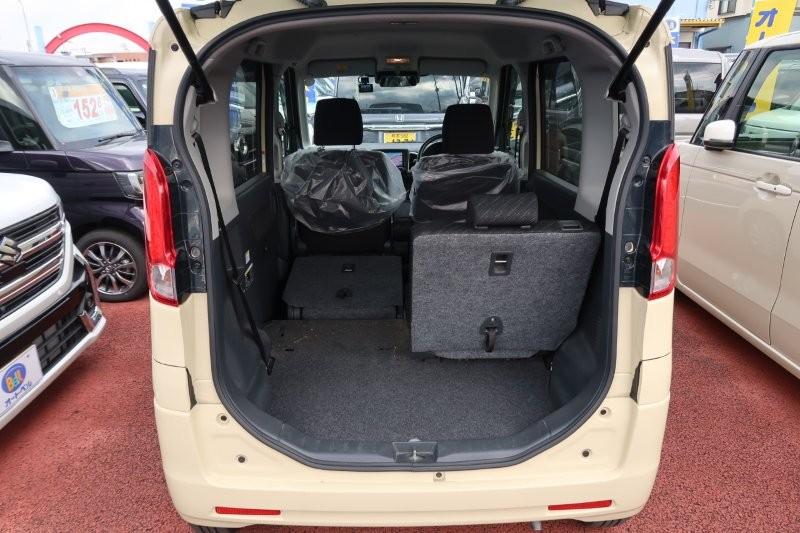 乗せる荷物に合わせてシートアレンジ可能　　　T.O