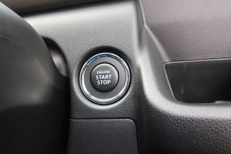 プッシュスタートで鍵の出し入れなし