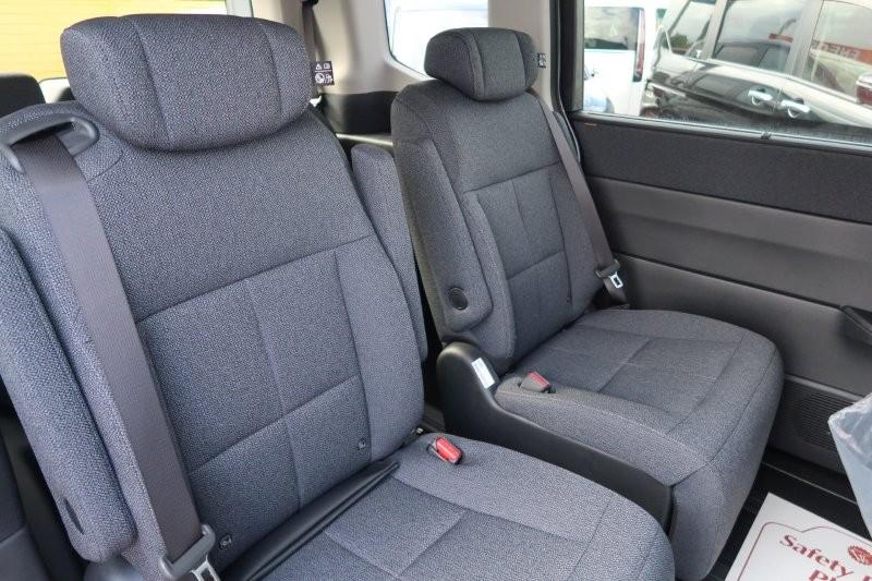 後席もゆったり乗れる室内空間