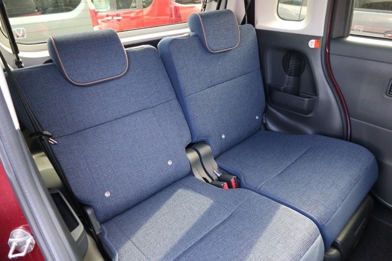 後席もゆったり乗れる室内空間