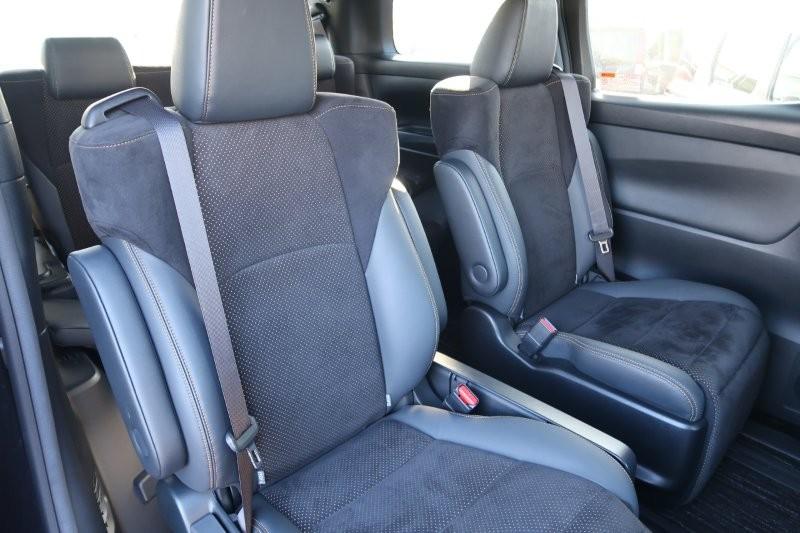 後席もゆったり乗れる室内空間