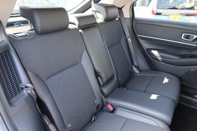 後席もゆったり乗れる室内空間