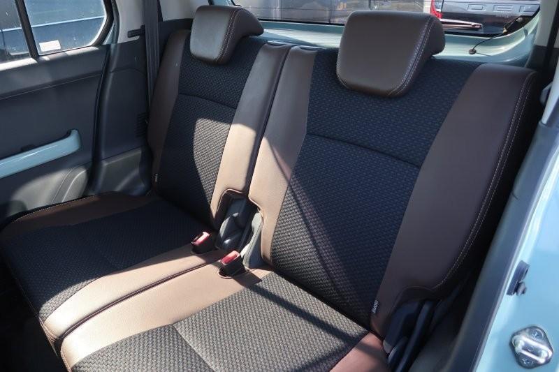 後席もゆったり乗れる室内空間