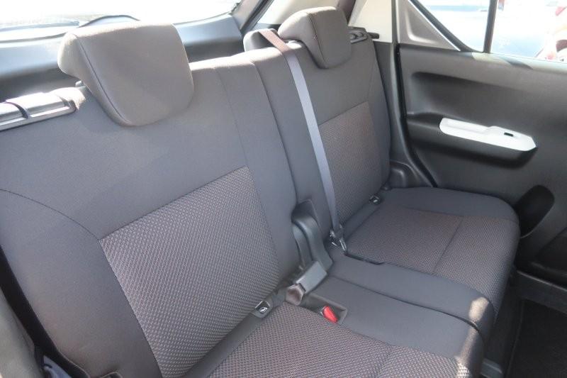 後席もゆったり乗れる室内空間