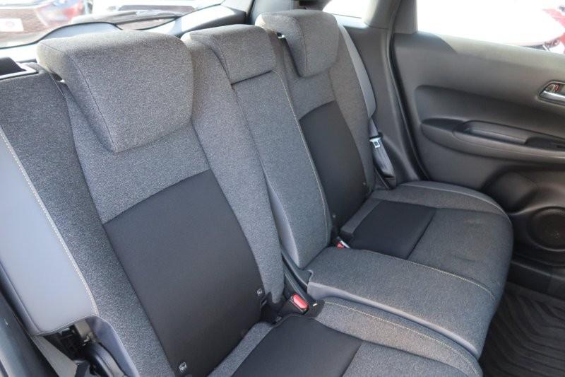 後席もゆったり乗れる室内空間