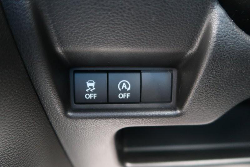 アイドリングストップで余計な燃料消費を抑える