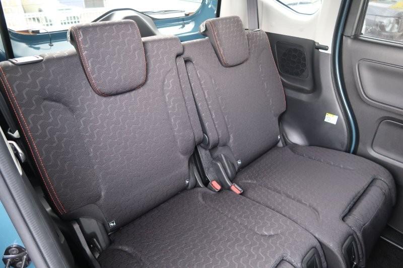 後席もゆったり乗れる室内空間