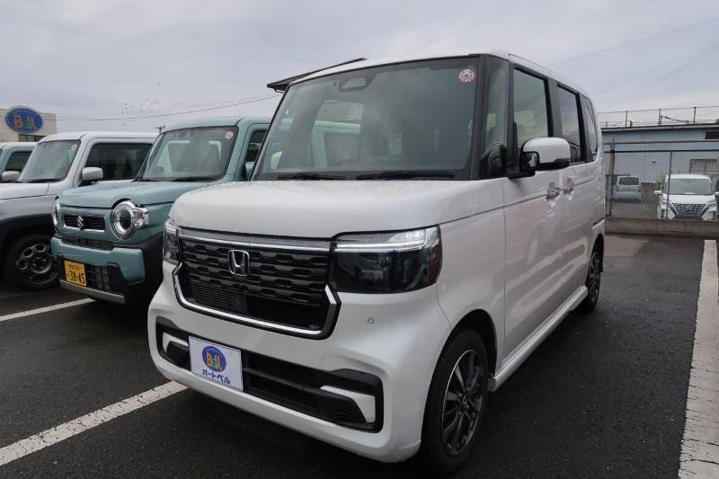 オートベルの中古車ホンダ Ｎ－ＢＯＸカスタム６６０ (8ｲﾝﾁﾅﾋﾞ･ﾚﾝﾀ)