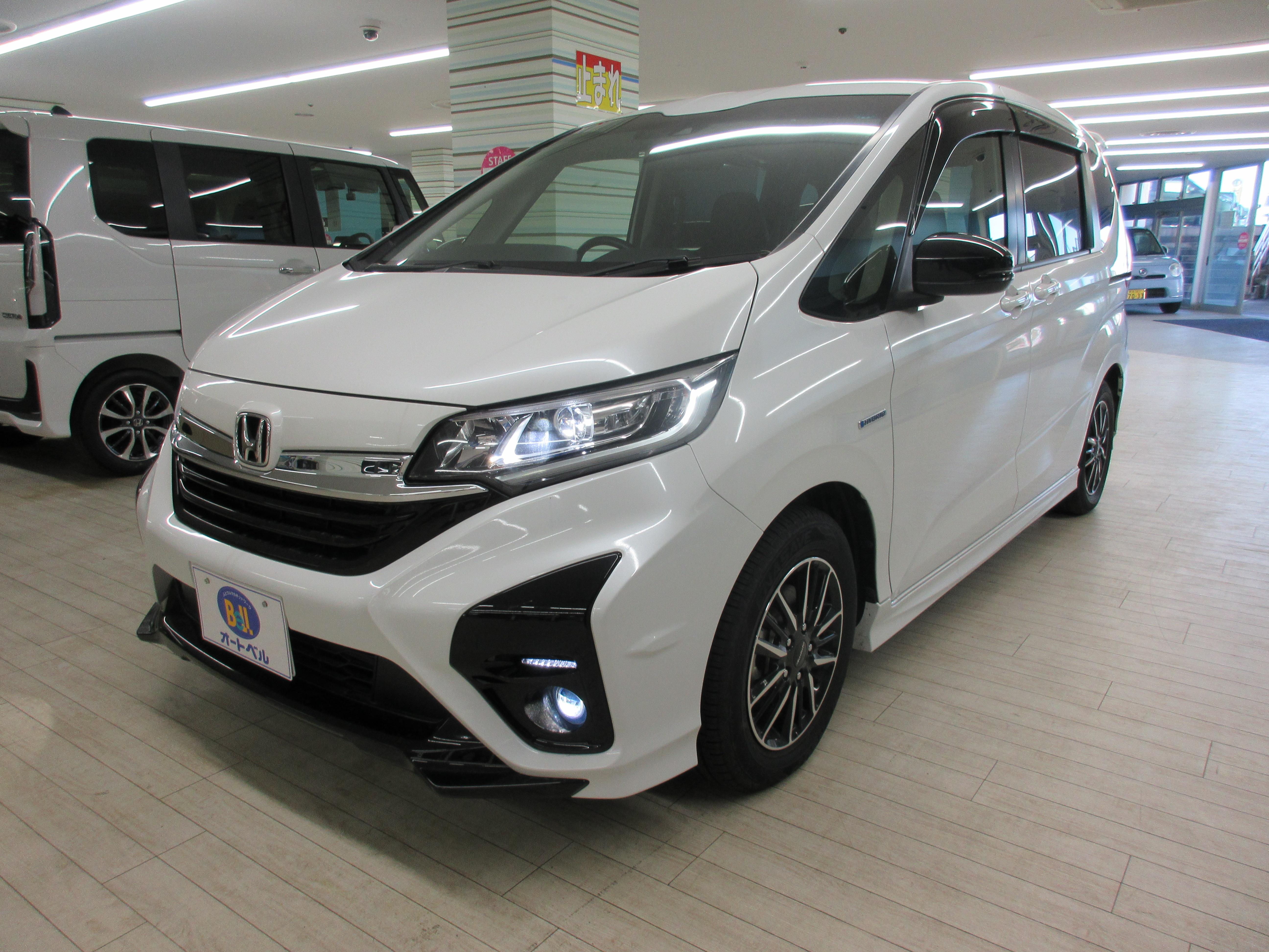 オートベルの中古車ホンダ フリードハイブリッド１５００ ﾓﾃﾞｭｰﾛX H-SEN(9ｲﾝﾁﾅﾋﾞ･6人)