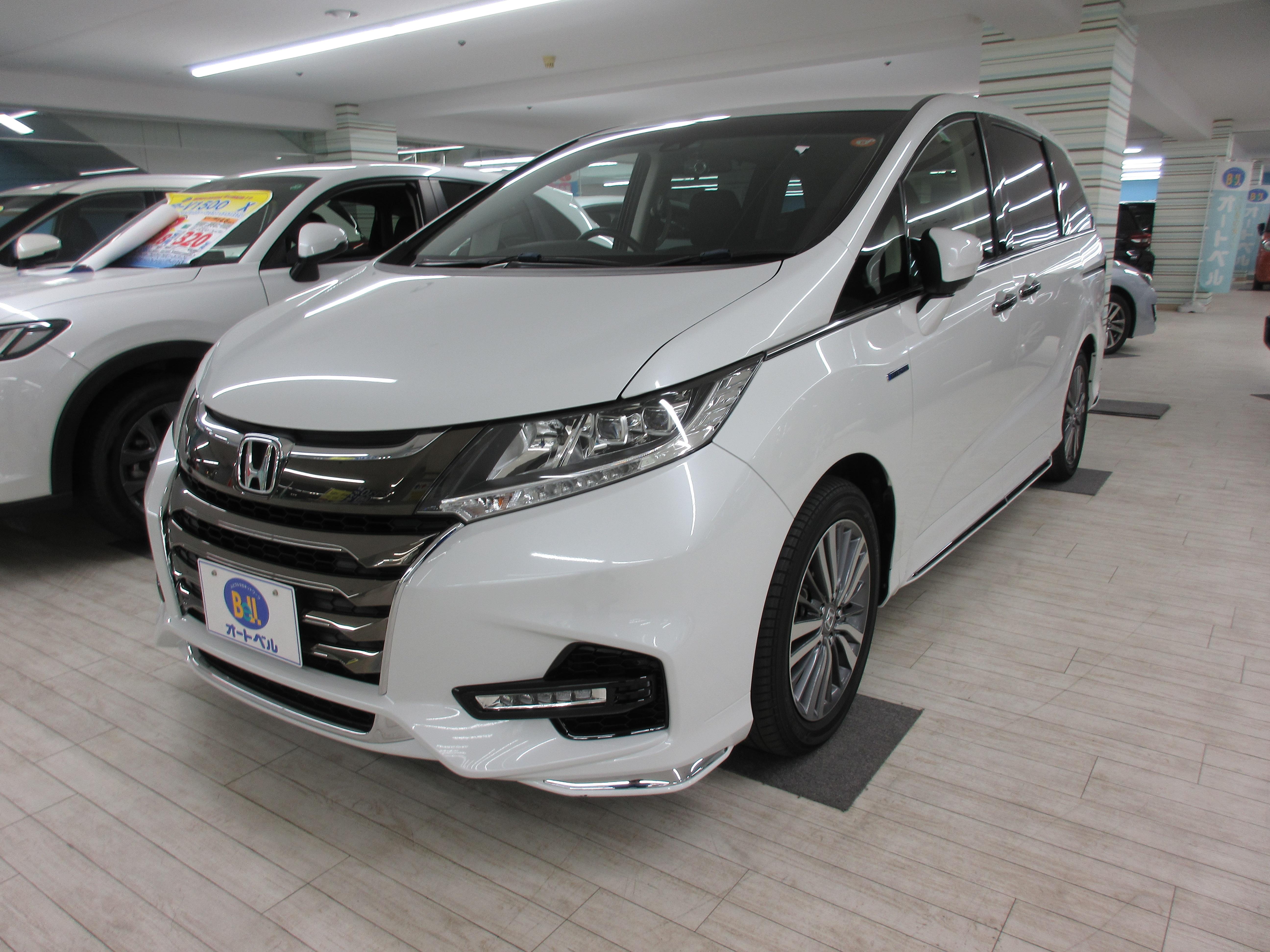 オートベルの中古車ホンダ オデッセイハイブリッド２０００ ｱﾌﾞｿﾙｰﾄ H-SEN(9ｲﾝﾁﾅﾋﾞ･7人)