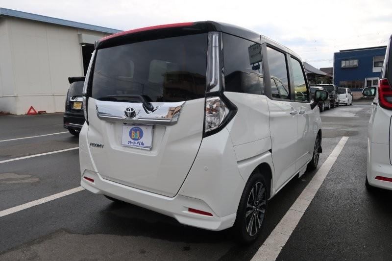 コーナーセンサーで障害物をお知らせ