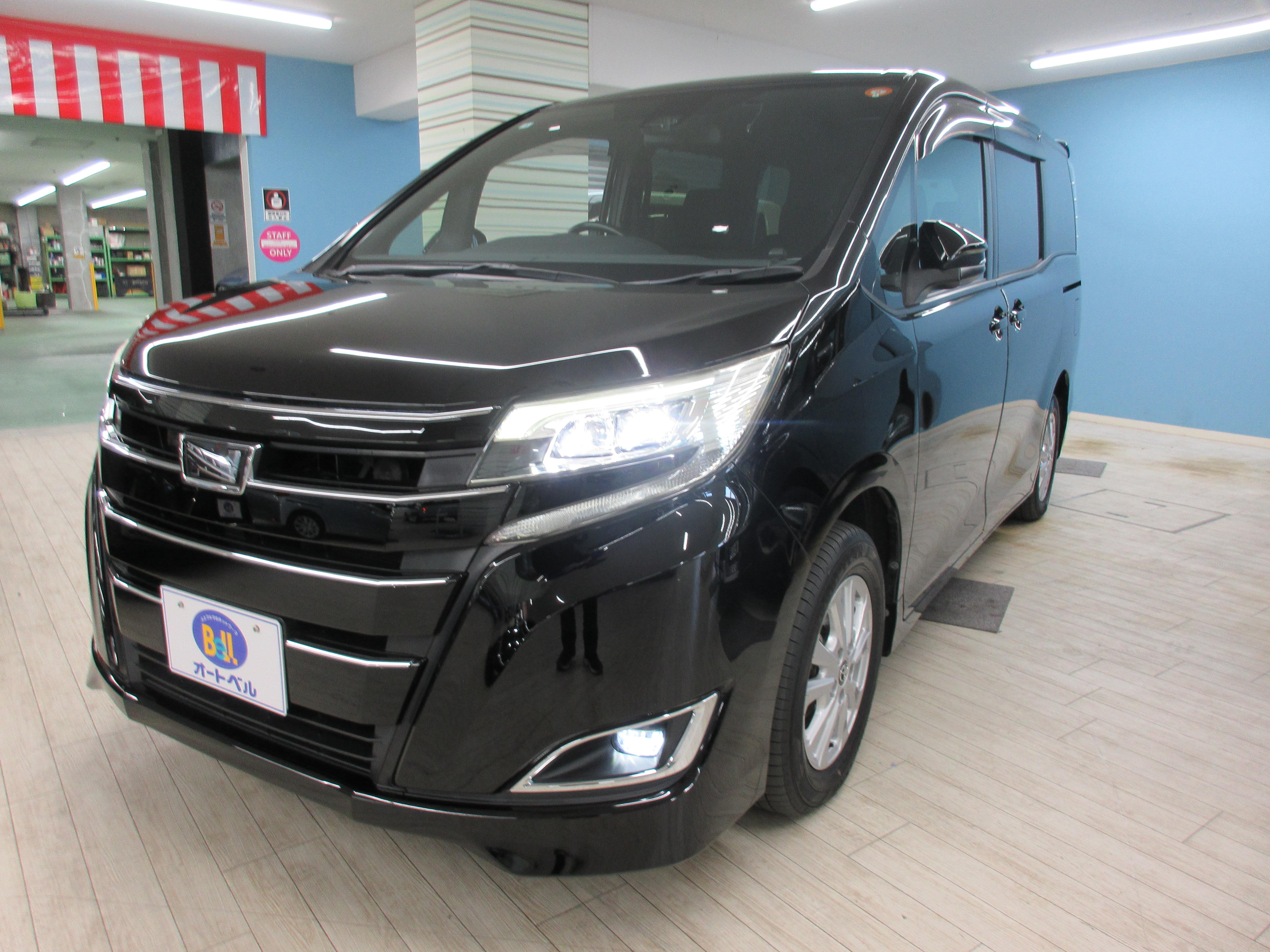 オートベルの中古車トヨタ ノア２０００ G(TSS･9ｲﾝﾁﾅﾋﾞ･7人)