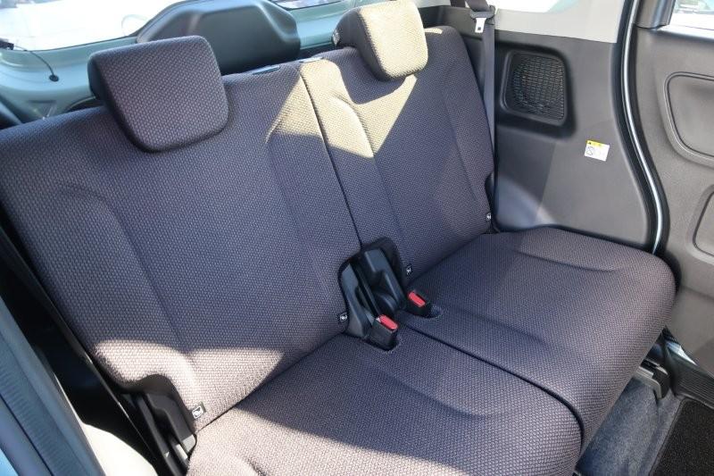 後席もゆったり乗れる室内空間