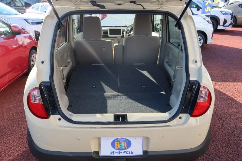 乗せる荷物に合わせてシートアレンジ可能　　　T.O