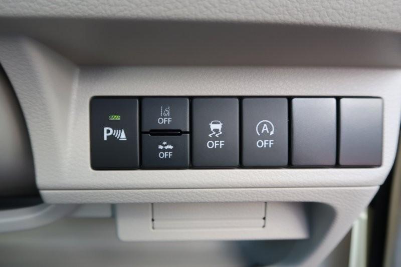 衝突軽減ブレーキ搭載