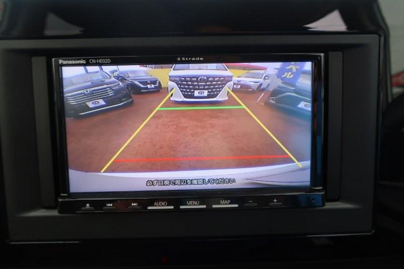 バックモニターで駐車をアシスト