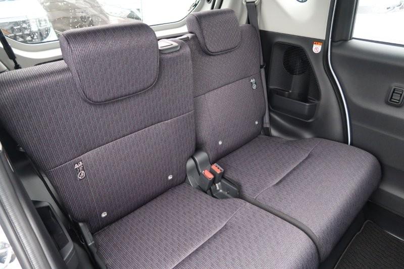 後席もゆったり乗れる室内空間