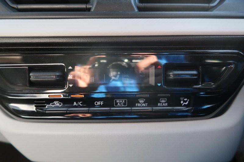 マニュアルエアコンだから細かい調整可能