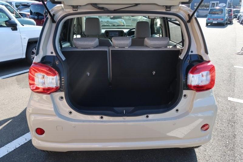 荷物もたくさん積めるラゲッジスペース