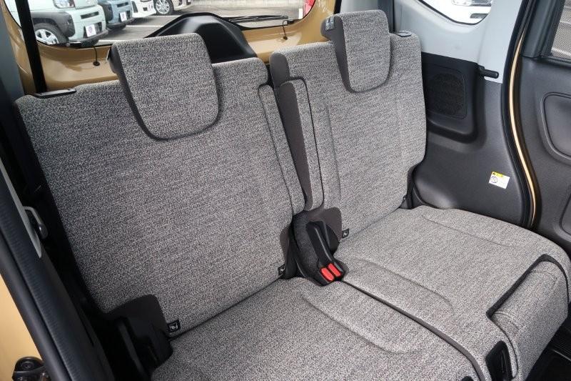 後席もゆったり乗れる室内空間